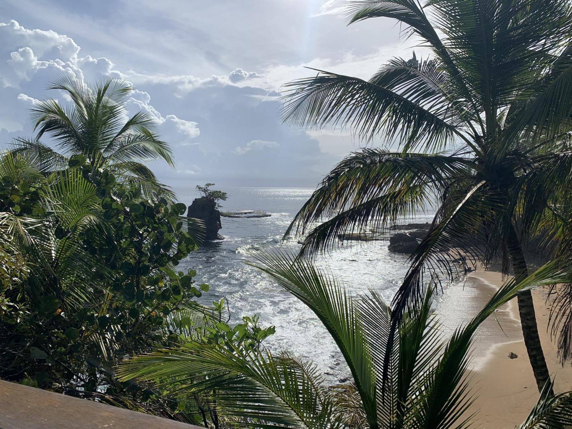 Casa Blanca Beachfront House With Shared Pool Access Pangea Lodge Puerto Manzanillo Exterior foto